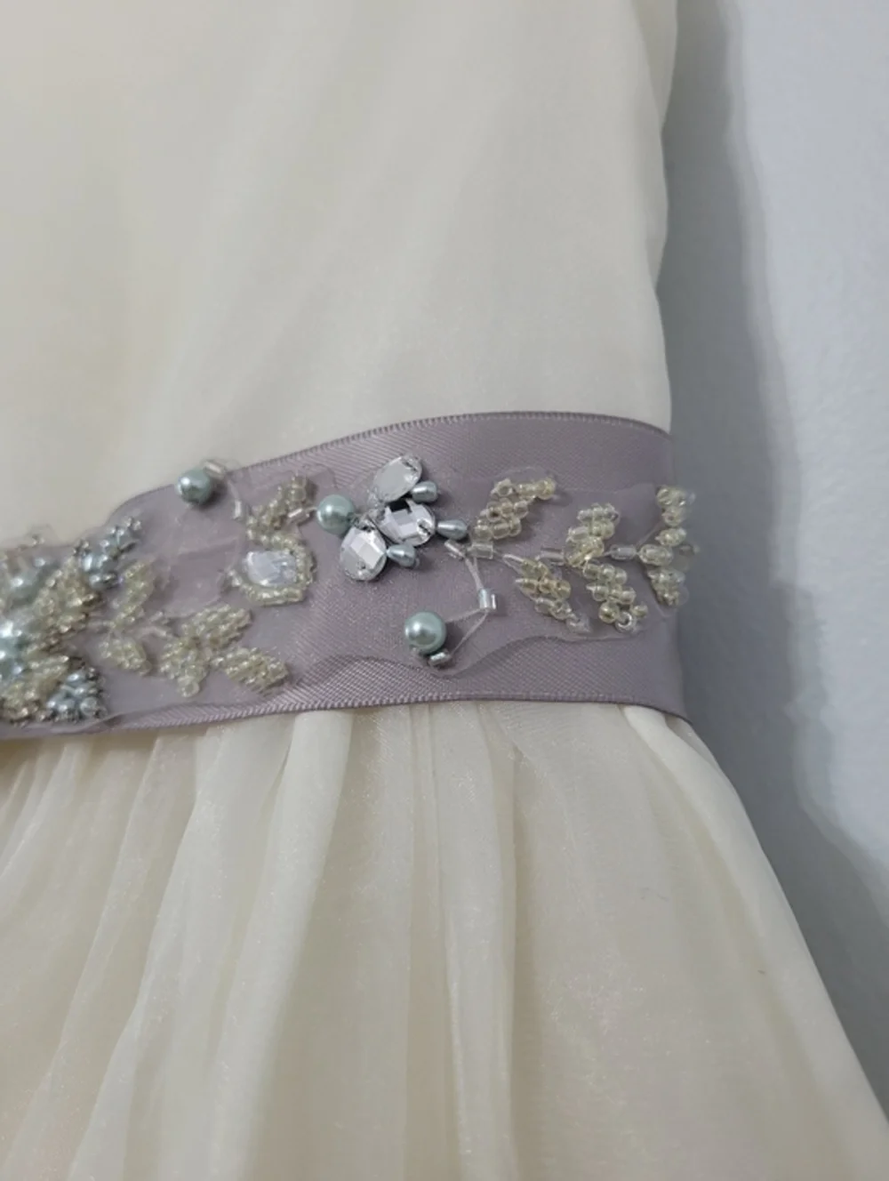 Sweet Beginnings Flower Girl Dress Size 8 Ivory‎ Off White w/ Gray Sash